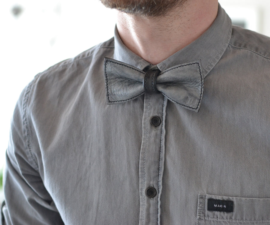 Urho leather bow tie grey-black