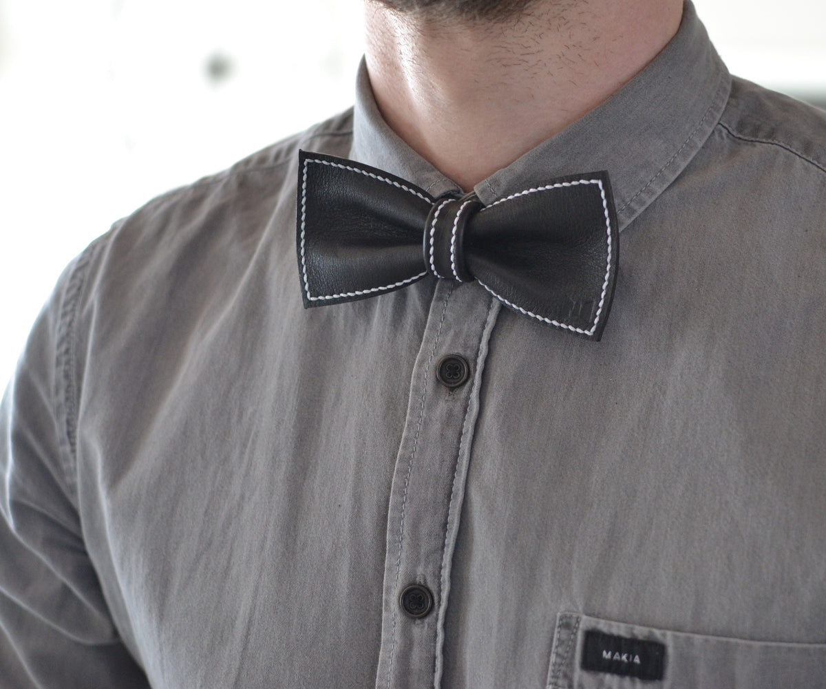 Urho leather bow tie black-white – Naskali Leather